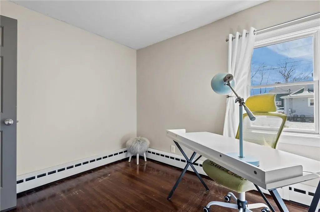 168 Washington Road Barrington RI 02806