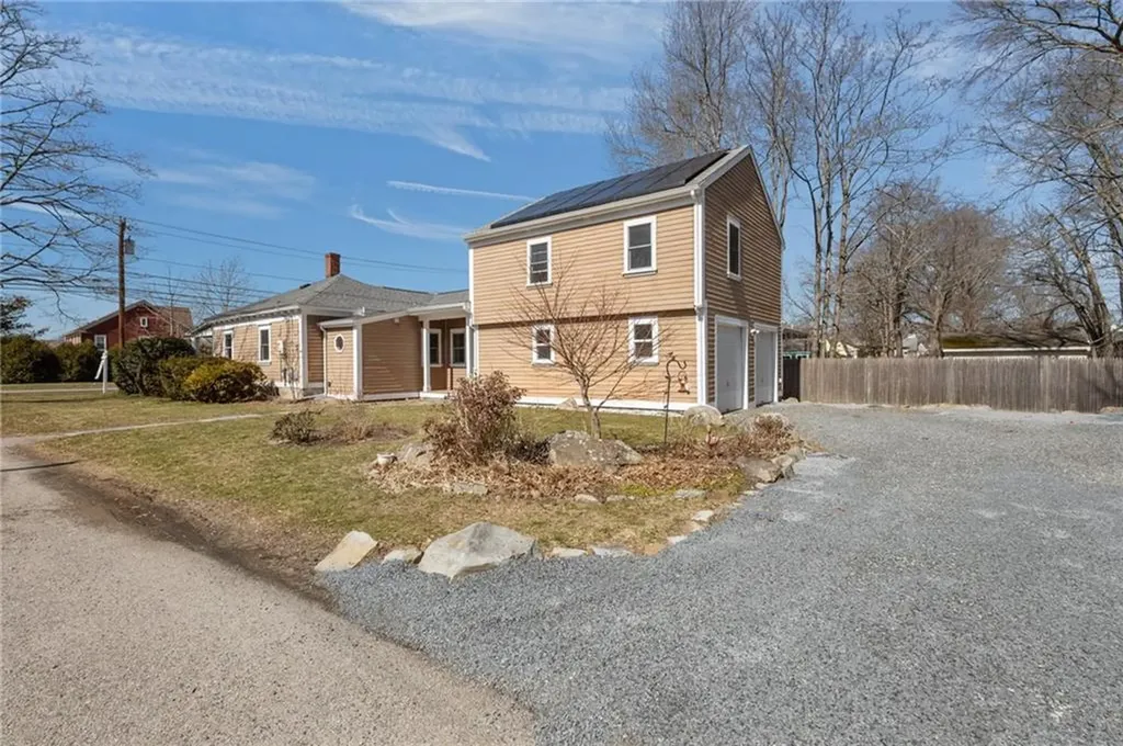 168 Washington Road Barrington RI 02806