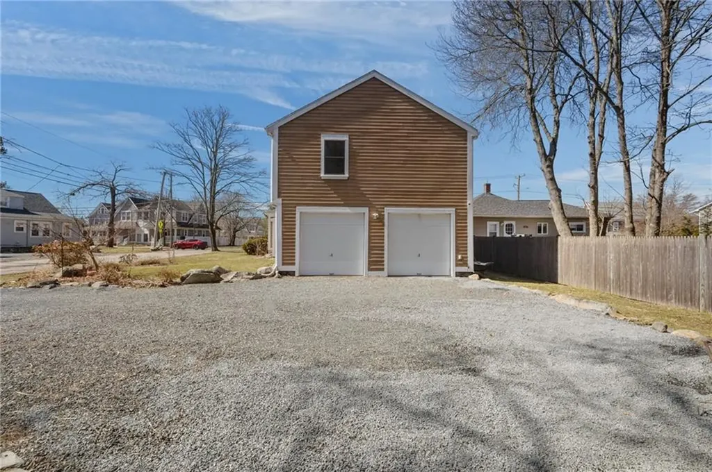 168 Washington Road Barrington RI 02806
