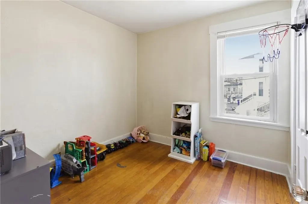 21 Monroe Avenue Bristol RI 02809