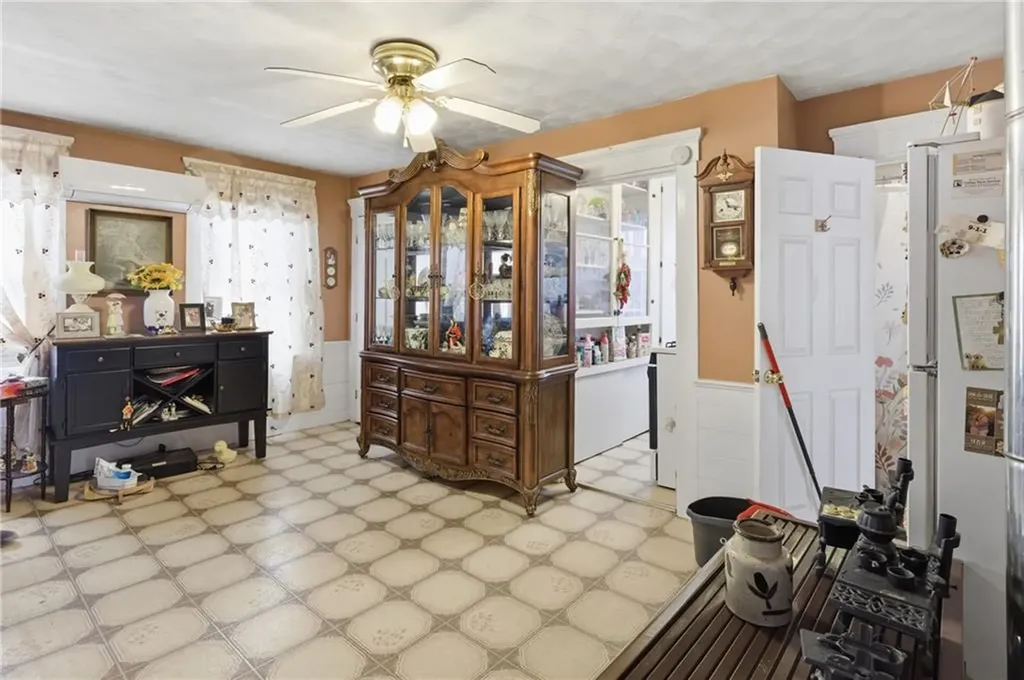 21 Monroe Avenue Bristol RI 02809