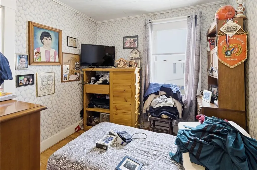 21 Monroe Avenue Bristol RI 02809
