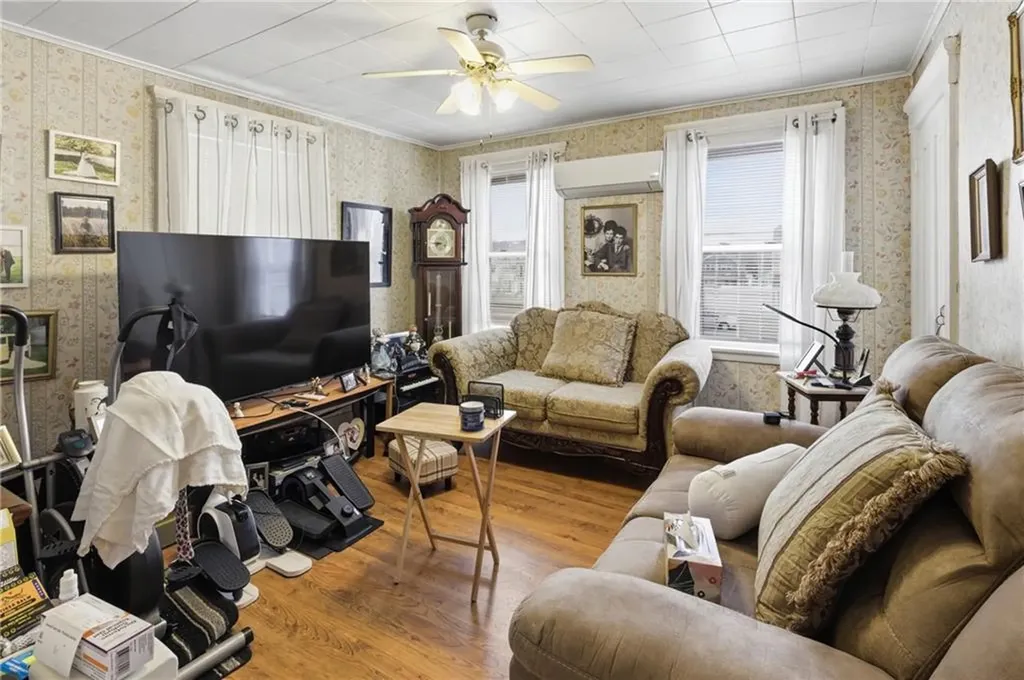 21 Monroe Avenue Bristol RI 02809