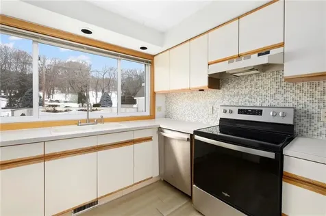 4158 Post Road Warwick RI 02818