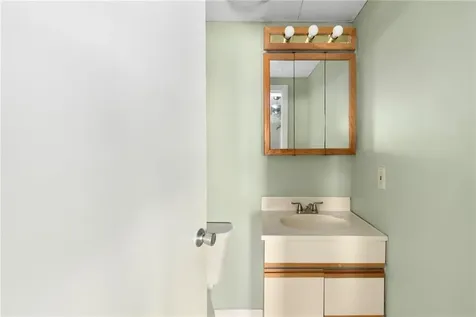 4158 Post Road Warwick RI 02818