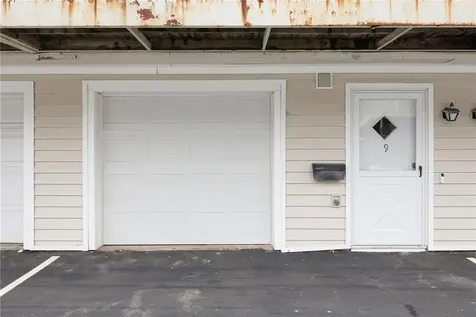 4158 Post Road Warwick RI 02818