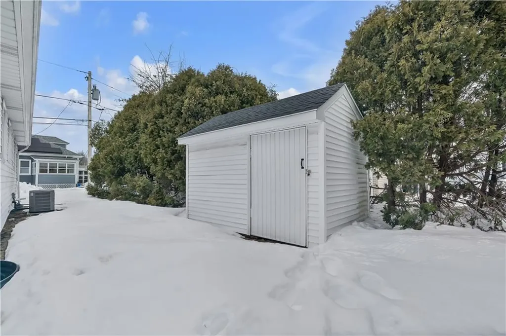 49 Ames Street Pawtucket RI 02861