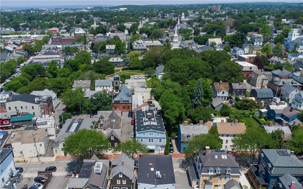 28 Pelham Street Newport RI 02840