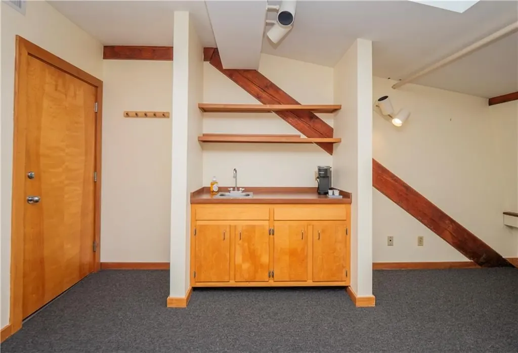 28 Pelham Street Newport RI 02840