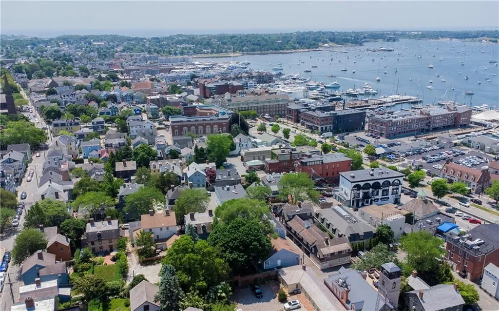 28 Pelham Street Newport RI 02840
