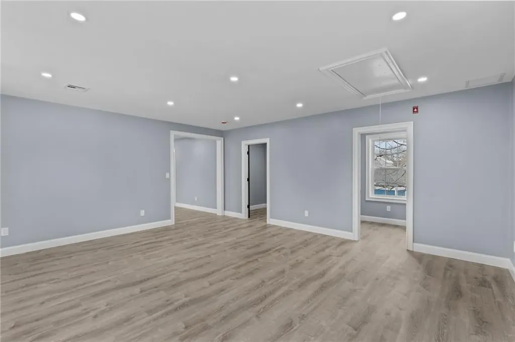 68 Enfield Avenue Providence RI 02908
