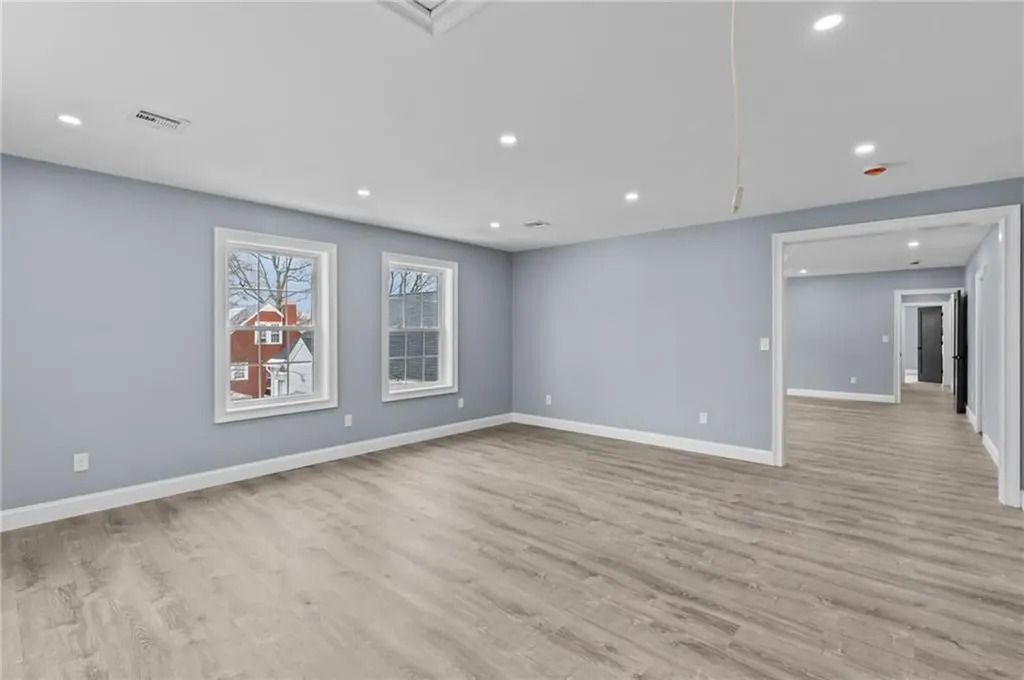 68 Enfield Avenue Providence RI 02908