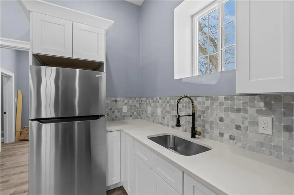 68 Enfield Avenue Providence RI 02908