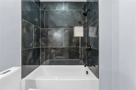 68 Enfield Avenue Providence RI 02908