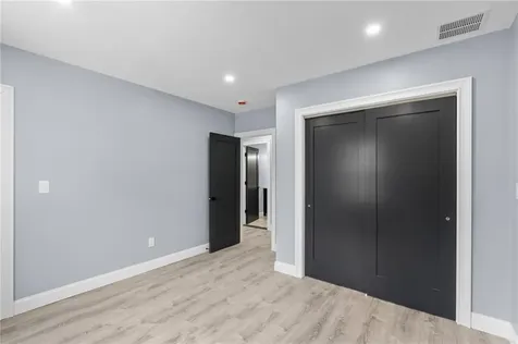 68 Enfield Avenue Providence RI 02908