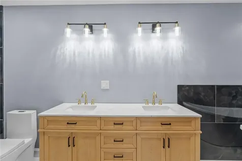 68 Enfield Avenue Providence RI 02908