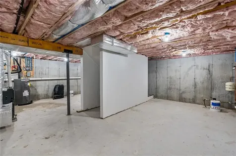 68 Enfield Avenue Providence RI 02908