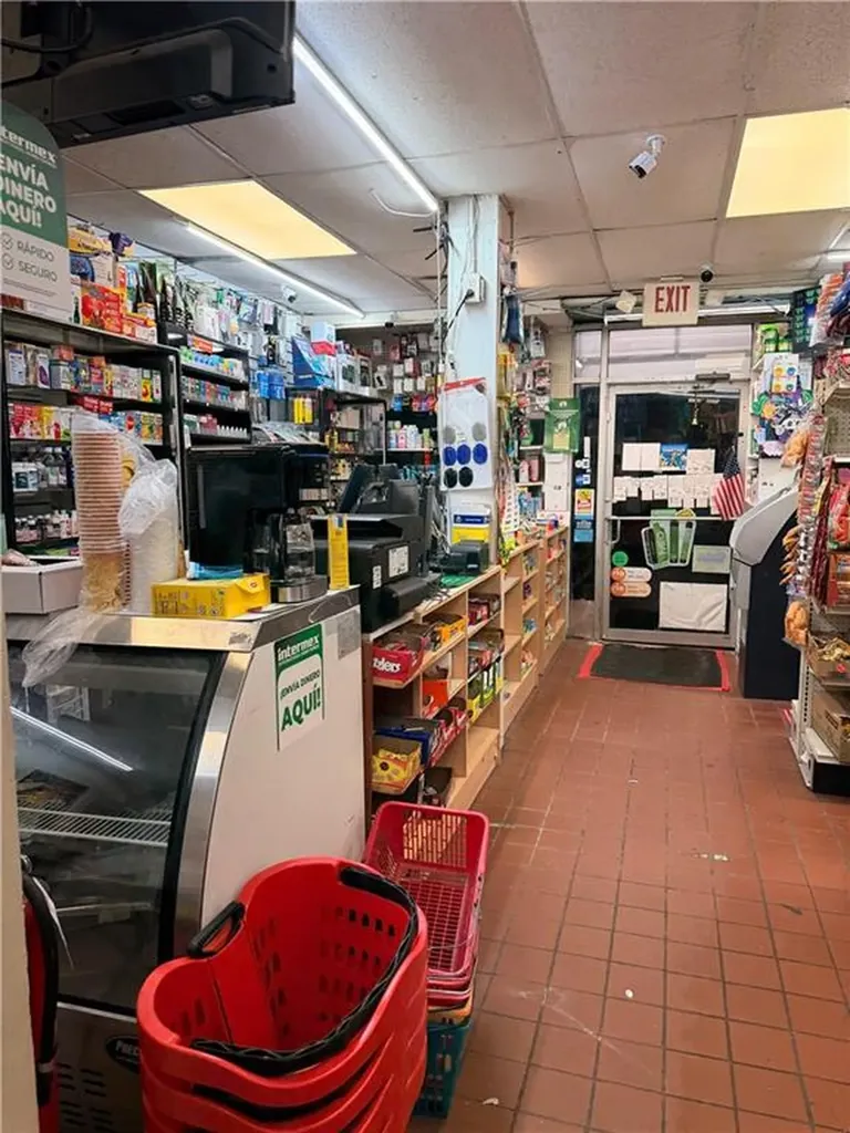 273 Academy Avenue Providence RI 0209
