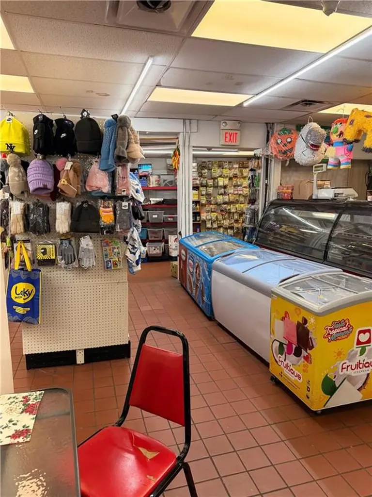 273 Academy Avenue Providence RI 0209