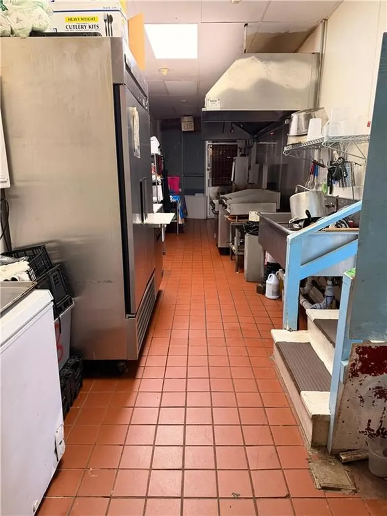 273 Academy Avenue Providence RI 0209
