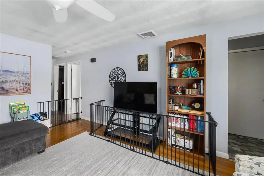 20 John Street North Providence RI 02904