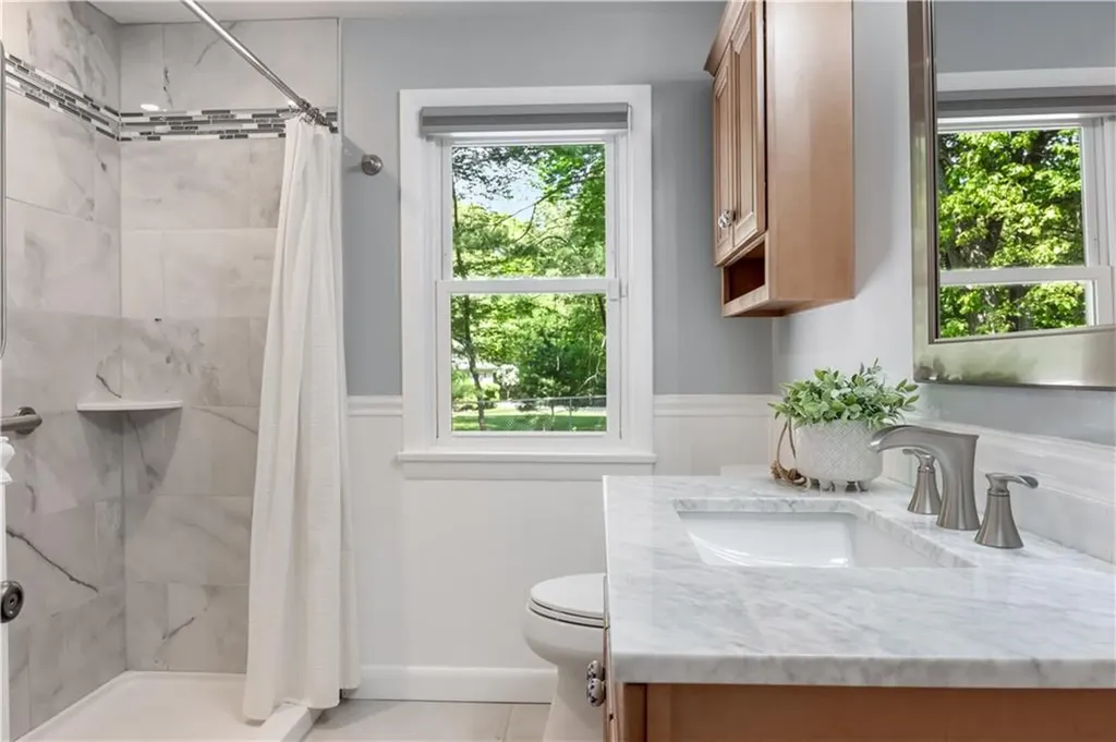 190 Brookhaven Road North Kingstown RI 02852