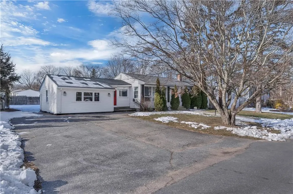 30 S Bennett Drive Johnston RI 02919