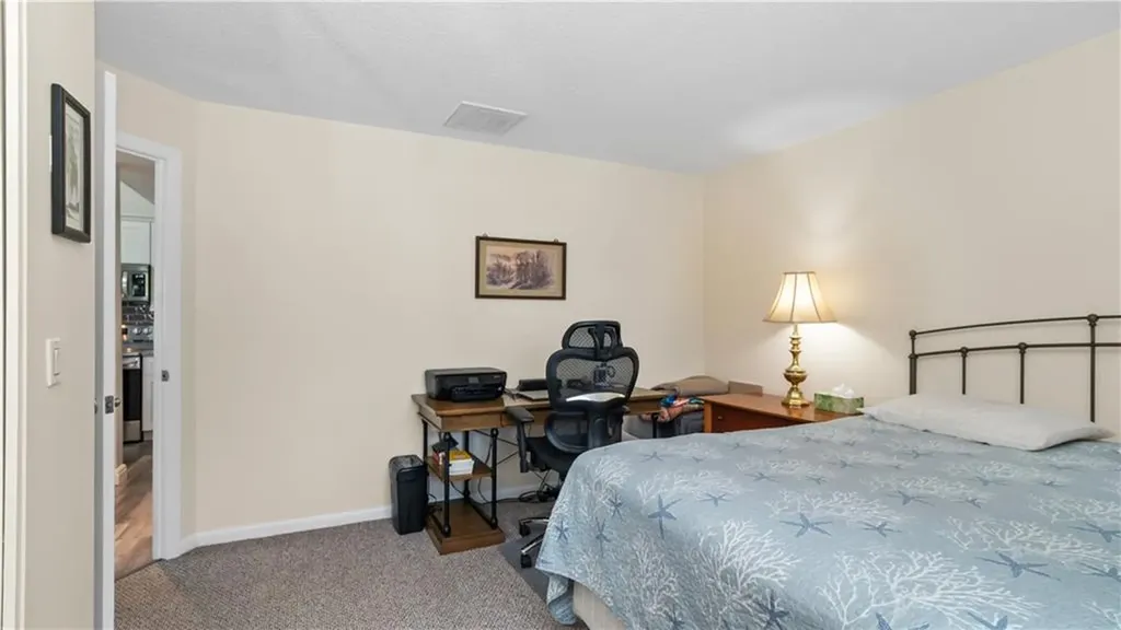 993 Williamsburg Circle Warwick RI 02886