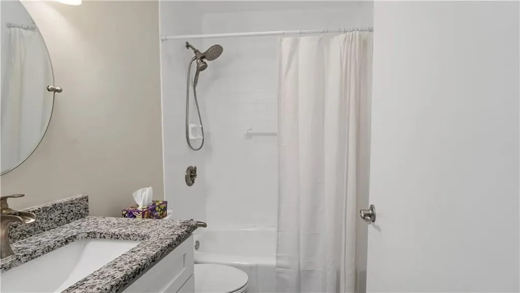 993 Williamsburg Circle Warwick RI 02886