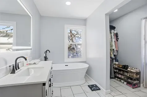 91 Church Street Westerly RI 02808