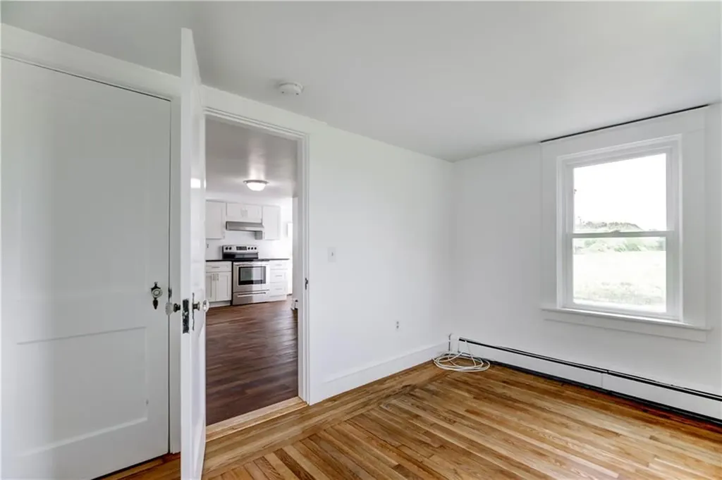 44 Paquins Lane Portsmouth RI 02871