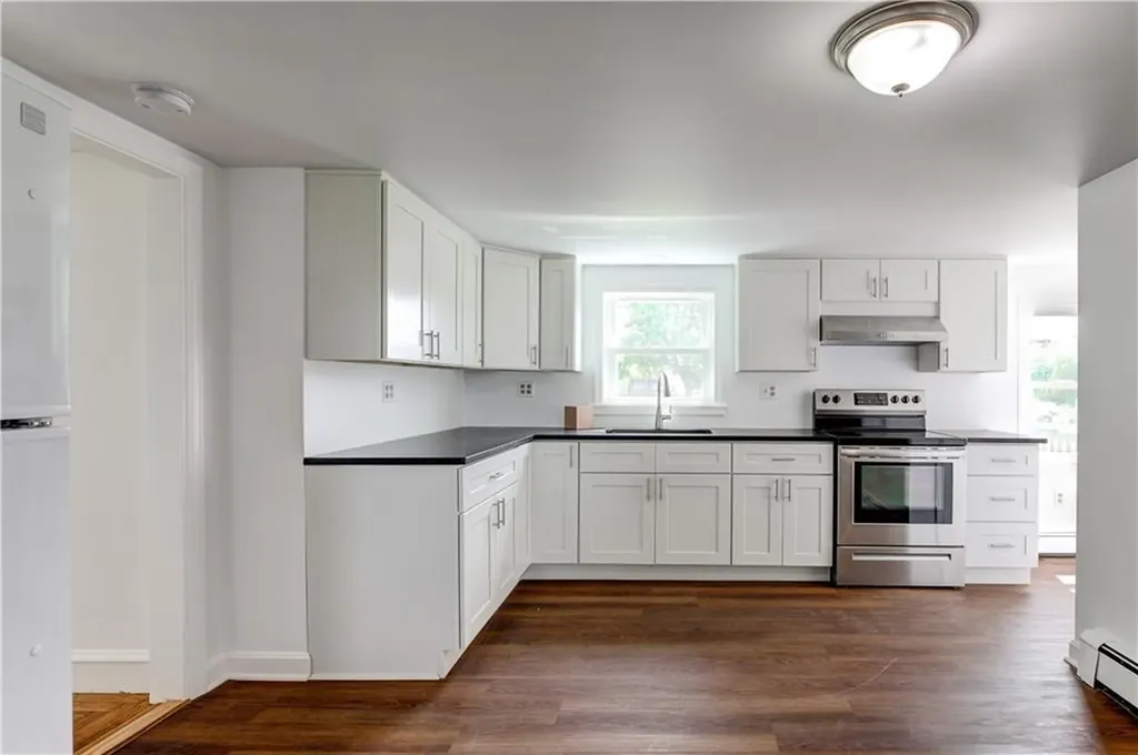 44 Paquins Lane Portsmouth RI 02871