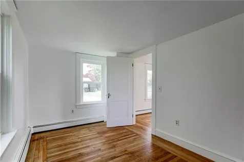 44 Paquins Lane Portsmouth RI 02871