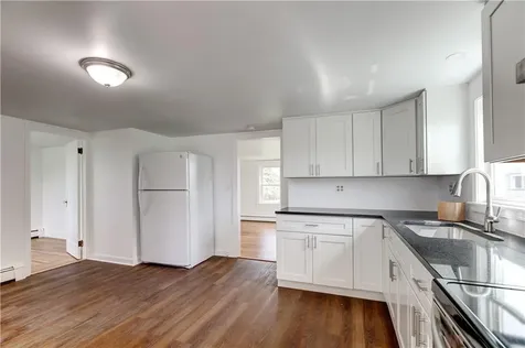 44 Paquins Lane Portsmouth RI 02871