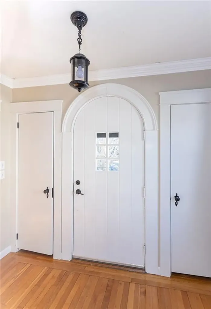 72 Bedlow Avenue Newport RI 02840