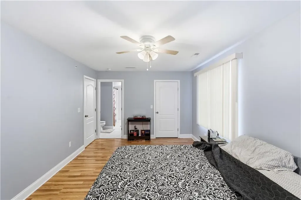 9 Gray Coach Lane Cranston RI 02921