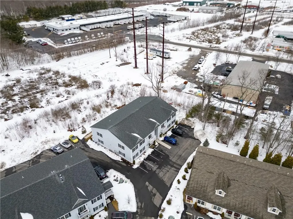 9 Gray Coach Lane Cranston RI 02921