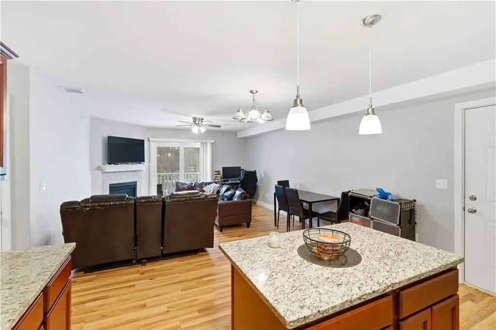 9 Gray Coach Lane Cranston RI 02921