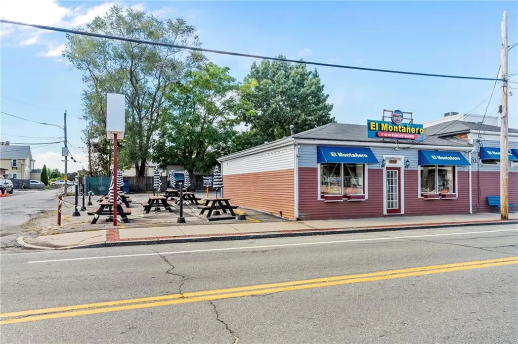 888 Charles Street North Providence RI 02904