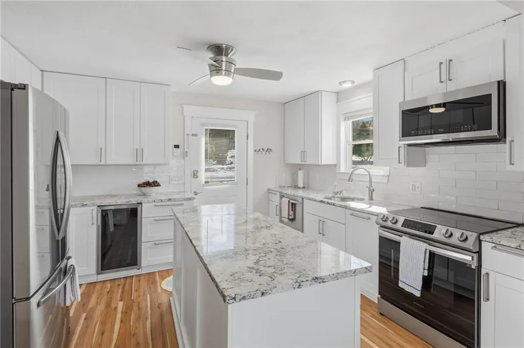 174 Seaside Drive Jamestown RI 02835