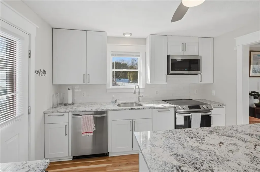 174 Seaside Drive Jamestown RI 02835