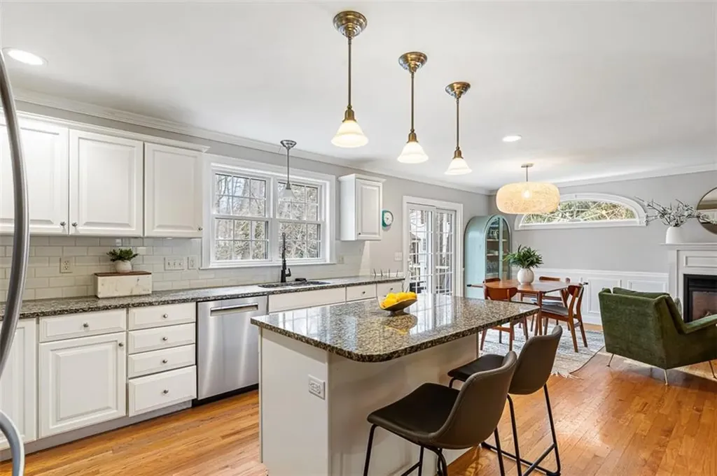 322 Washington Road Barrington RI 02806