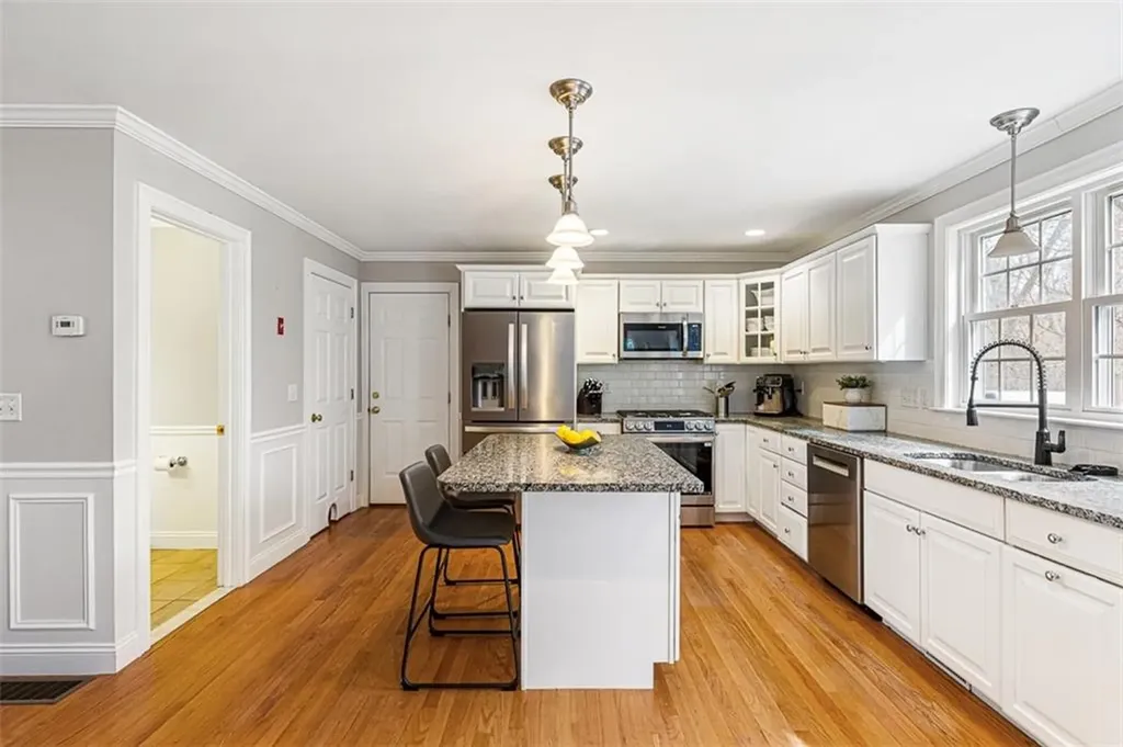322 Washington Road Barrington RI 02806