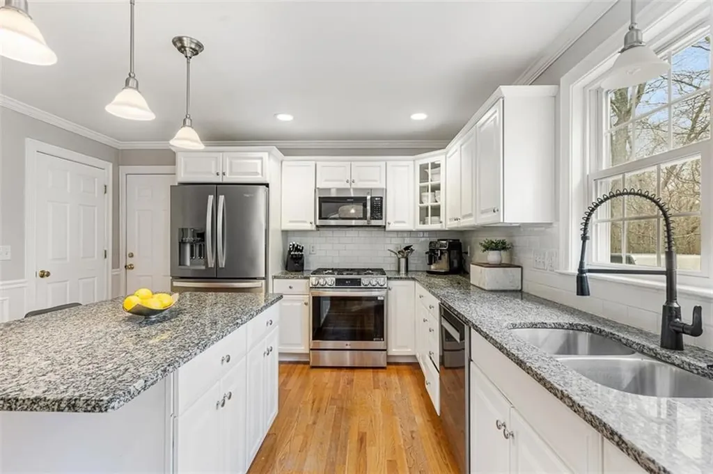 322 Washington Road Barrington RI 02806