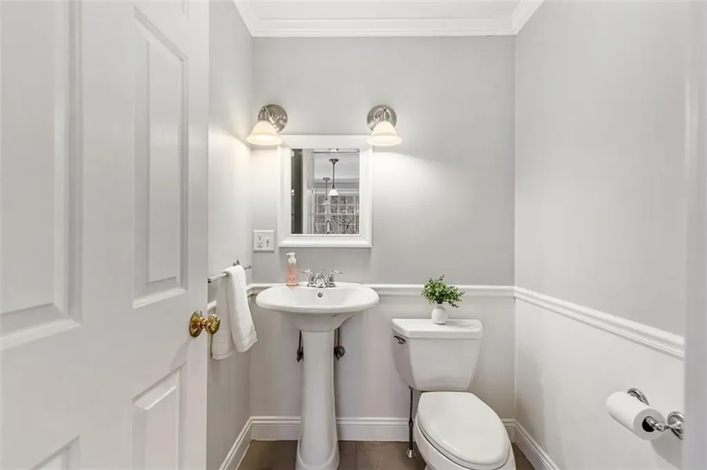 322 Washington Road Barrington RI 02806