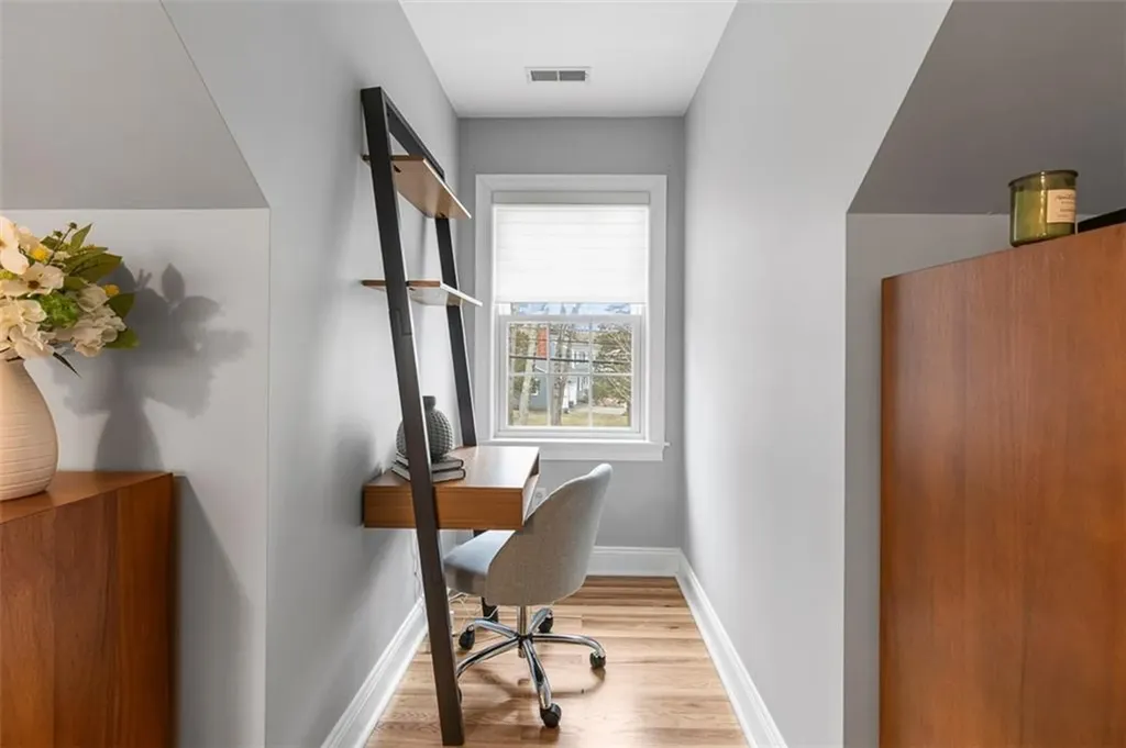 322 Washington Road Barrington RI 02806