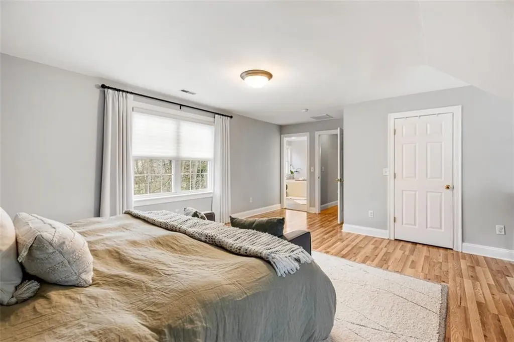 322 Washington Road Barrington RI 02806