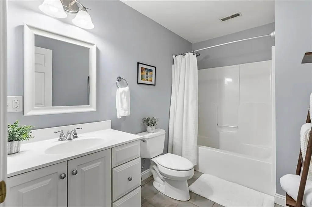 322 Washington Road Barrington RI 02806