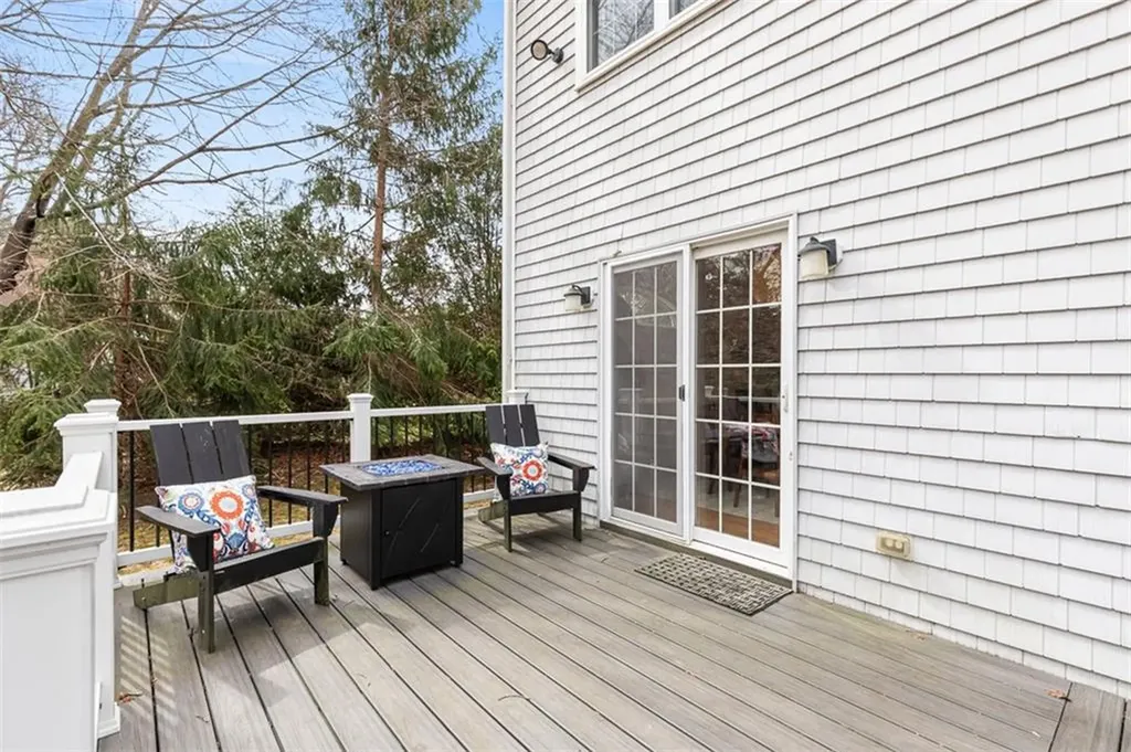 322 Washington Road Barrington RI 02806