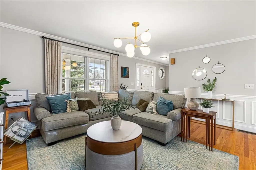 322 Washington Road Barrington RI 02806